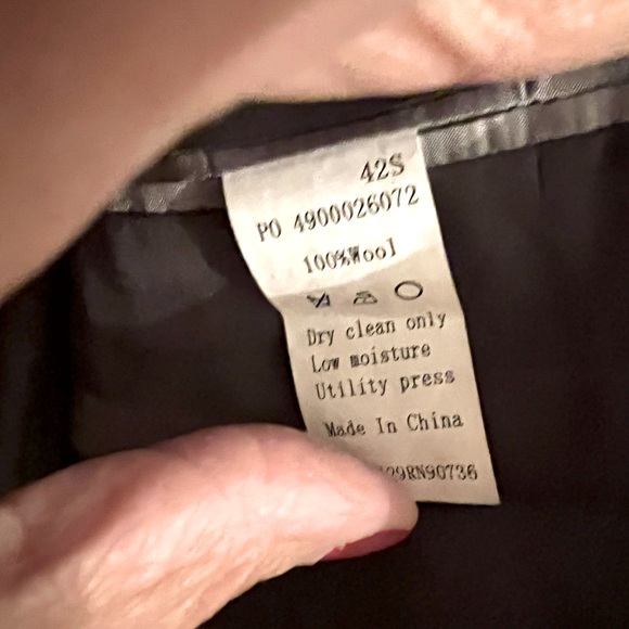 MICHAEL KORS 100% Wool Black Pinstriped Suit Jacket Sport Coat Size 42 S. Macy's - Picture 2 of 4